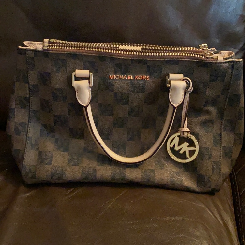 Micheal Kors bag